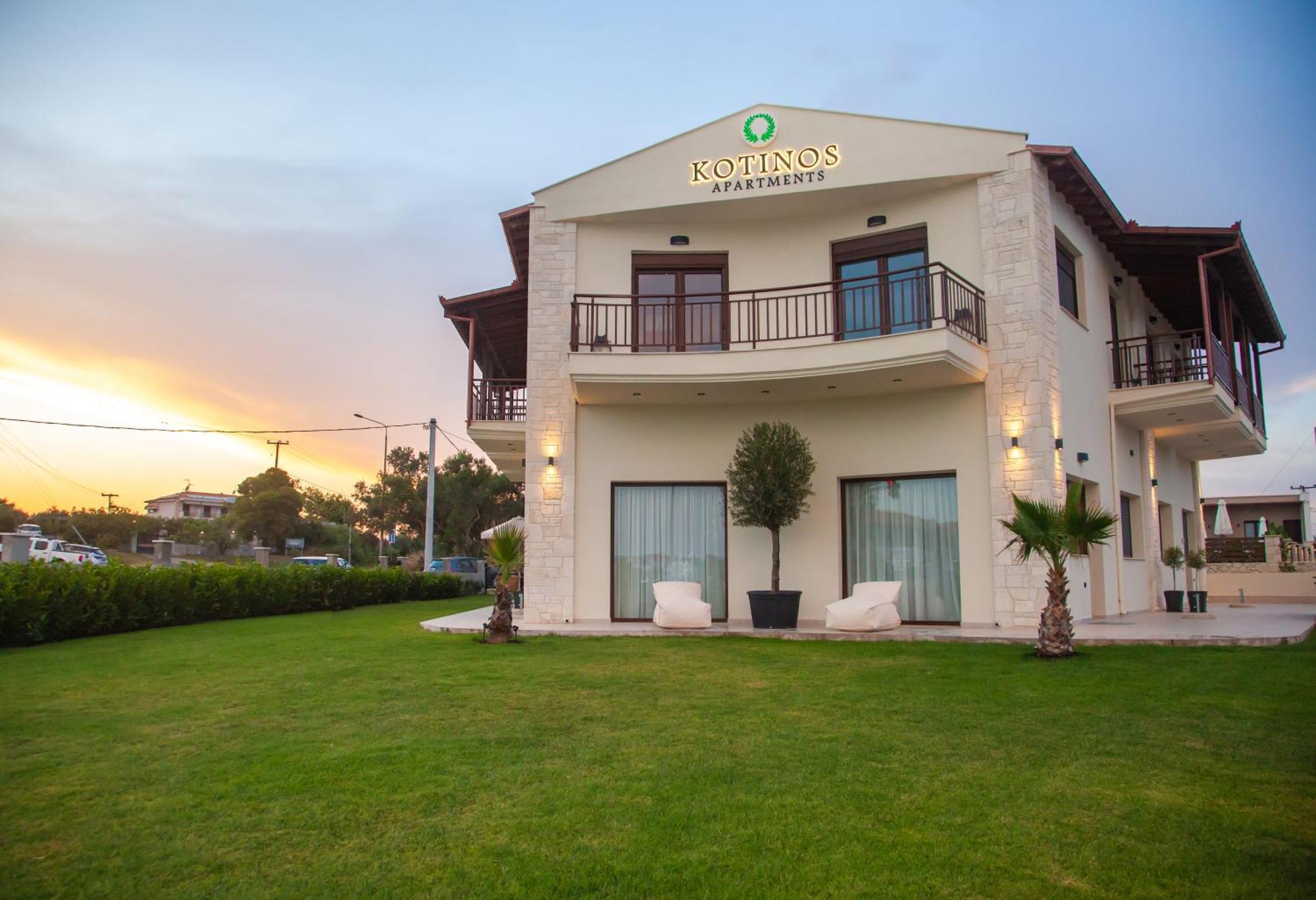 Kotinos Apartments Afytos Bagian luar foto